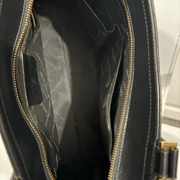 Salvatore Ferragamo Gancini Buckle Tote (Black) Leather Bag - Picture 6 of 9